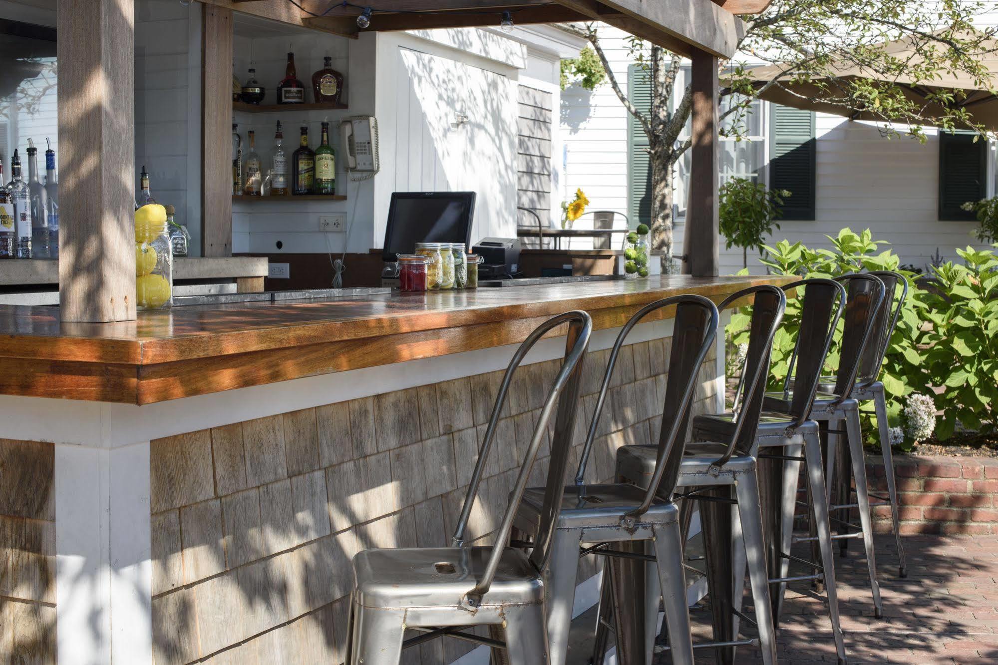 Отель Faraway Martha'S Vineyard Эдгартаун Экстерьер фото